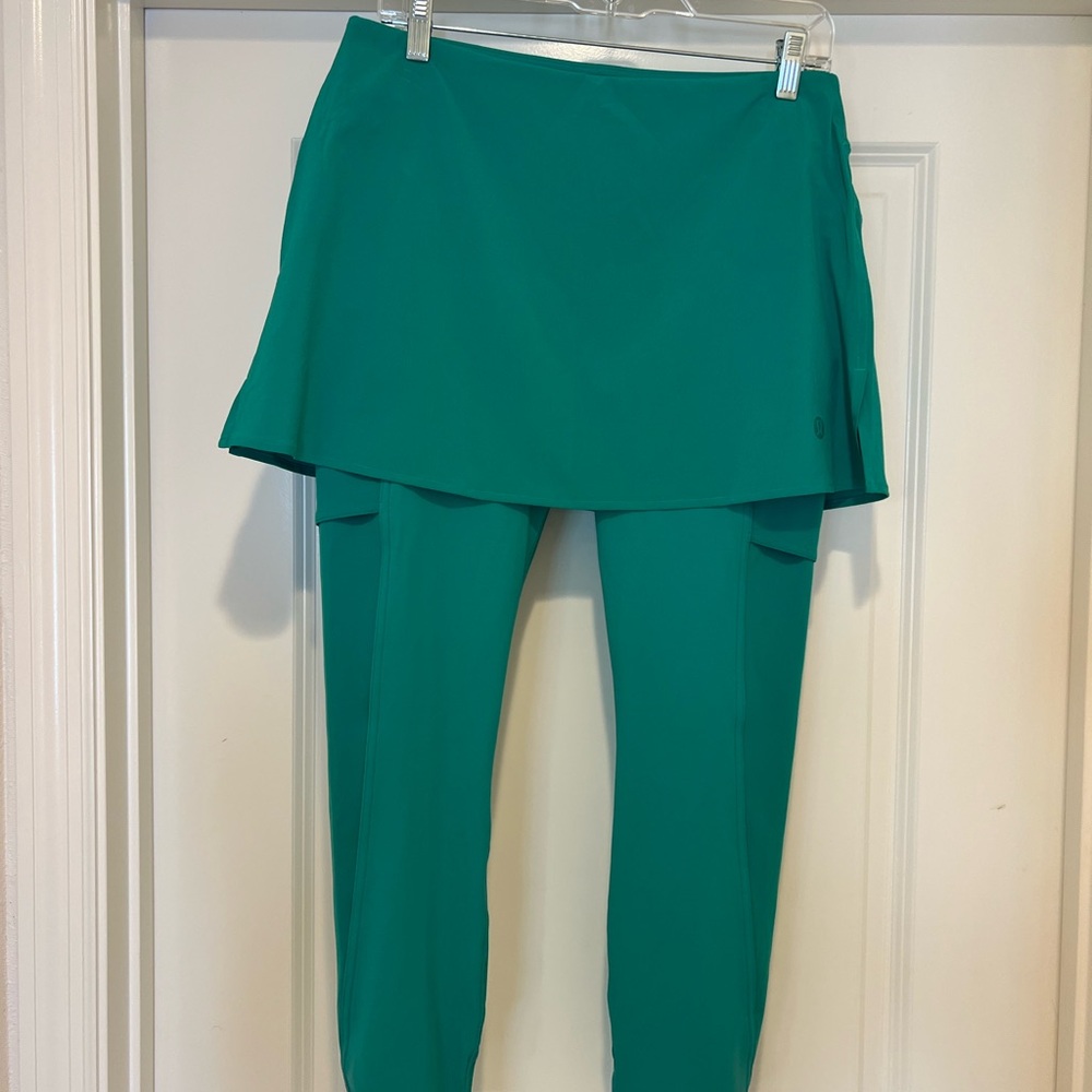 Lululemon Athletica Green Skirt with Leggings Pickelball Tennis (NWOT) Sz 10